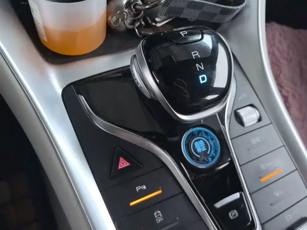 BYD Song Pro New Energy 2023 — фото 10