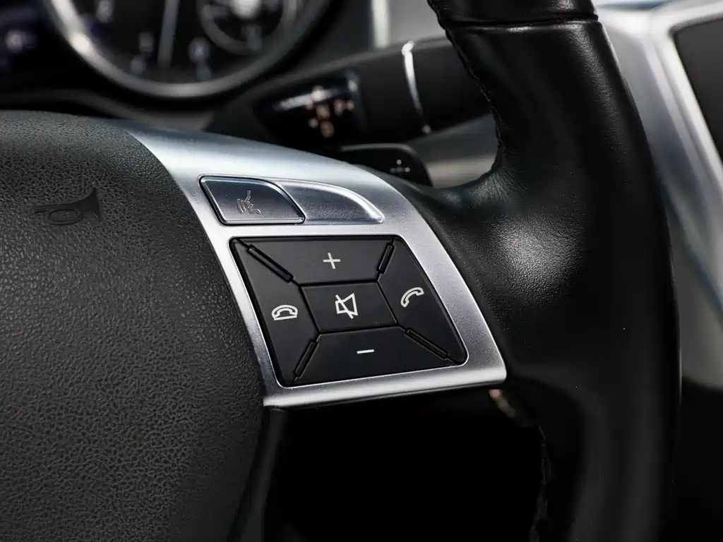 Mercedes-Benz M-Class 2013 — фото 20