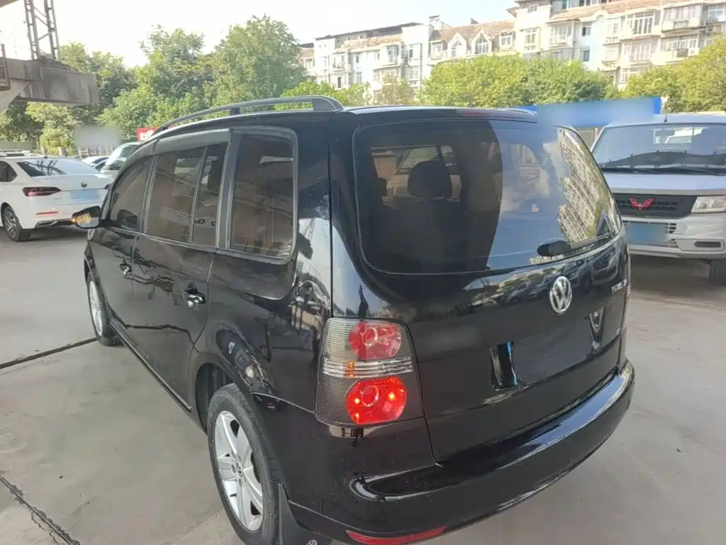Volkswagen Touran 2015