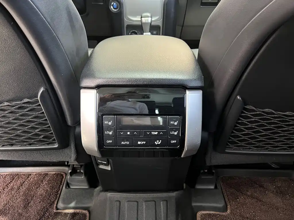 Toyota Prado 2020 — фото 16