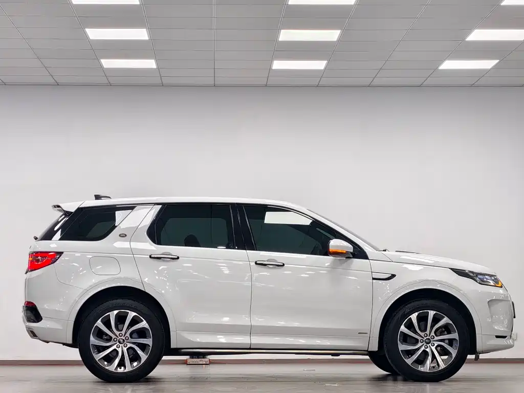 Land Rover Discovery Sport 2020 — фото 2