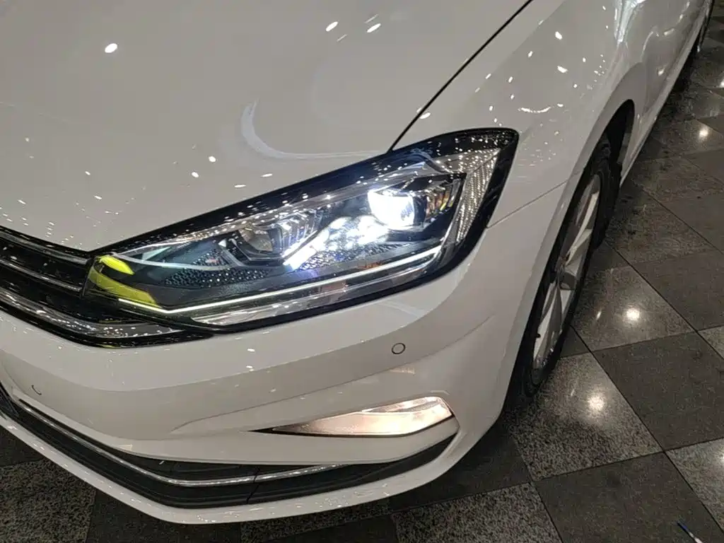 Volkswagen Golf Sportsvan 2020 — фото 24