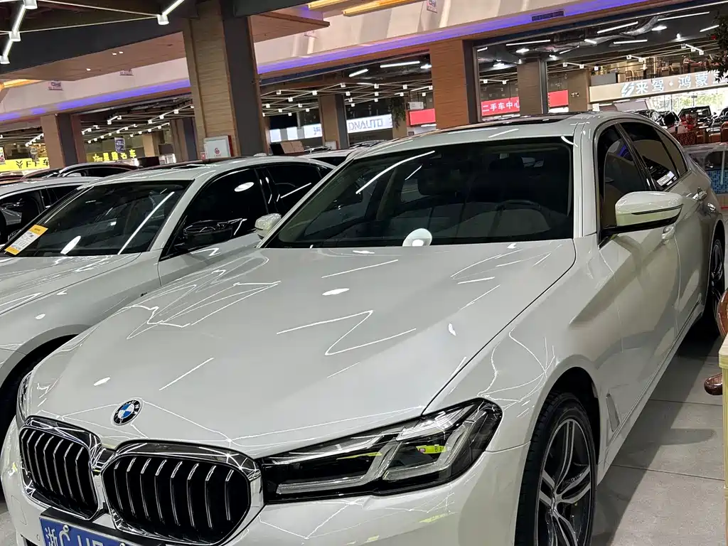 BMW 5 Series 2021