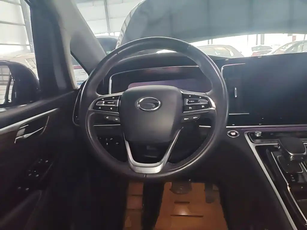 GAC Motor Trumpchi M8 2022 — фото 11