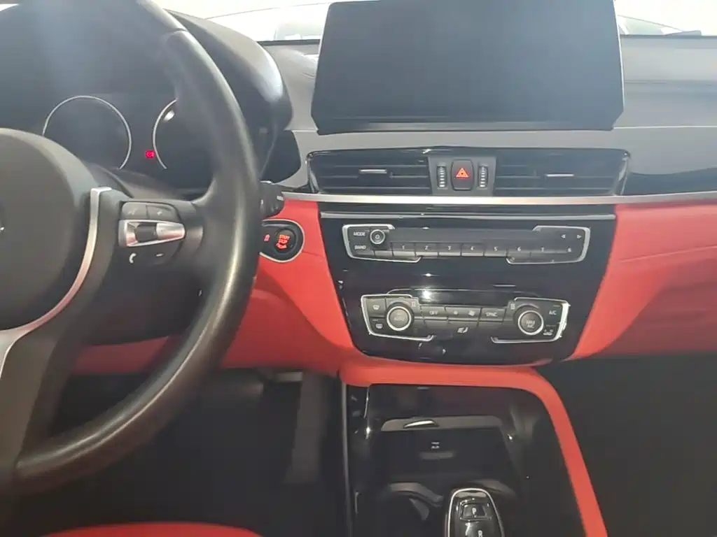 BMW X2 2022 — фото 10
