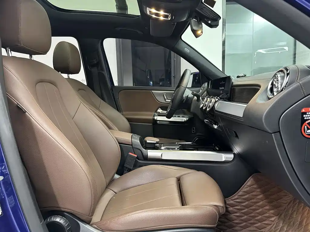 Mercedes-Benz GLB 2021