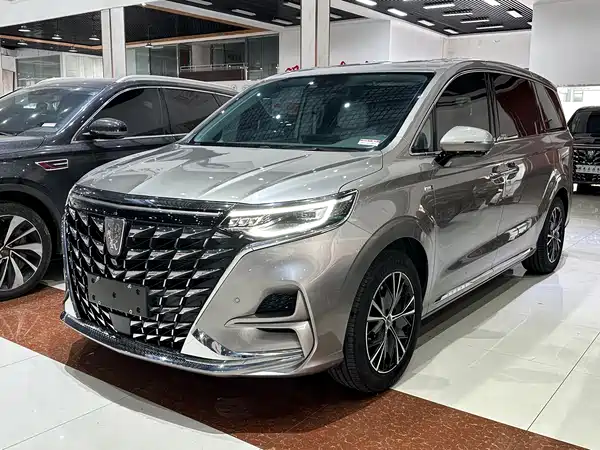 Roewe iMAX8 2024