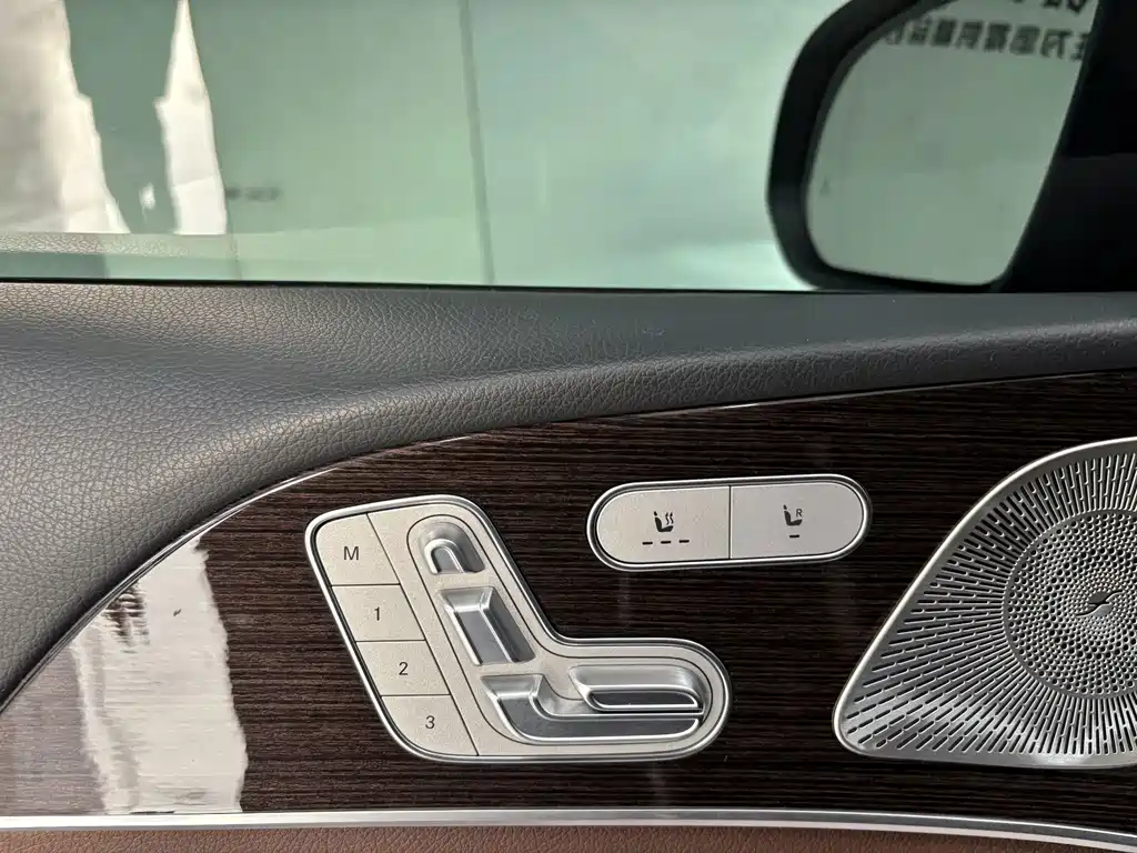 Mercedes-Benz GLE 2025 — фото 11