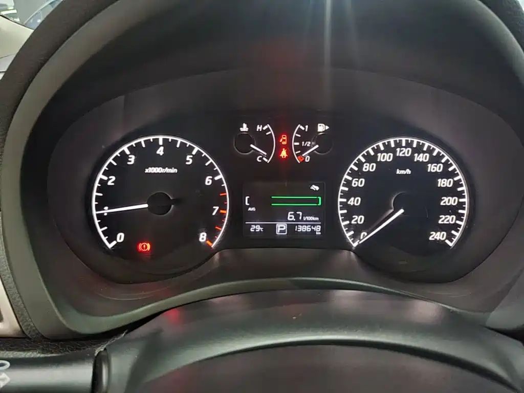 Nissan Sylphy 2015 — фото 12