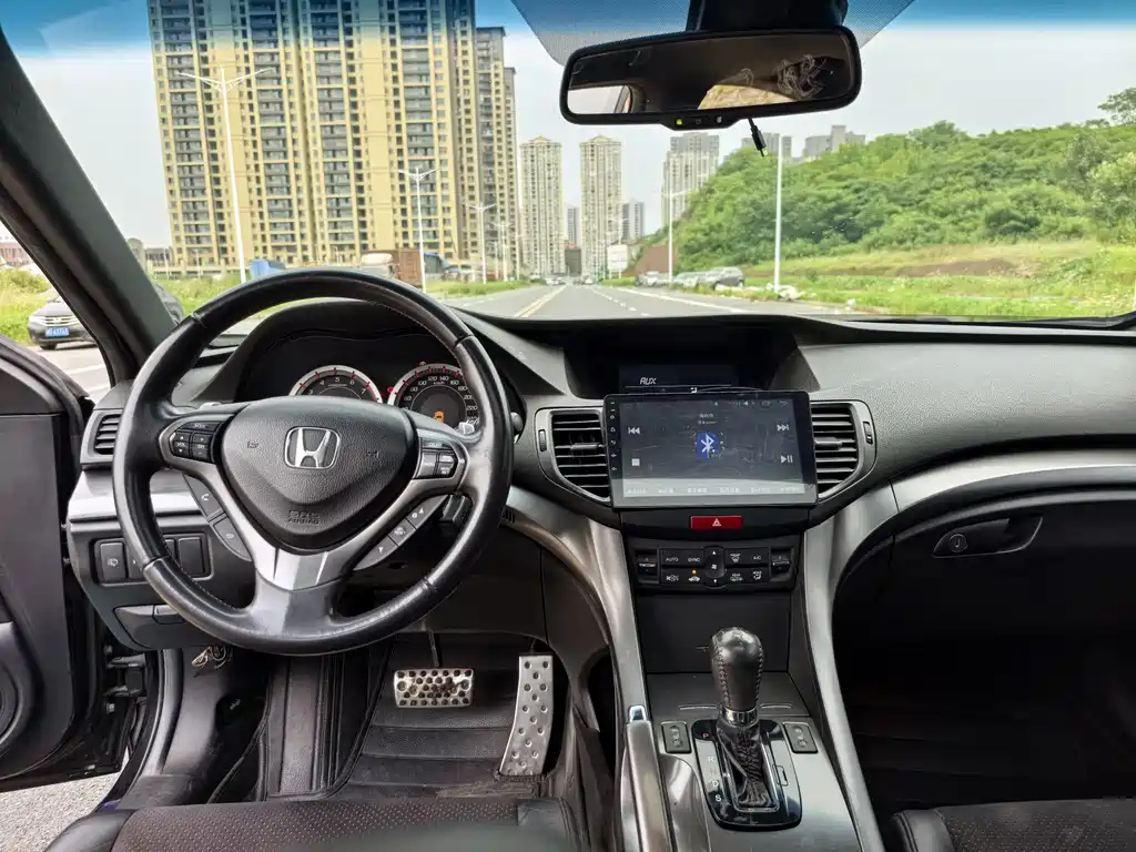 Honda Spirior 2013 — фото 12