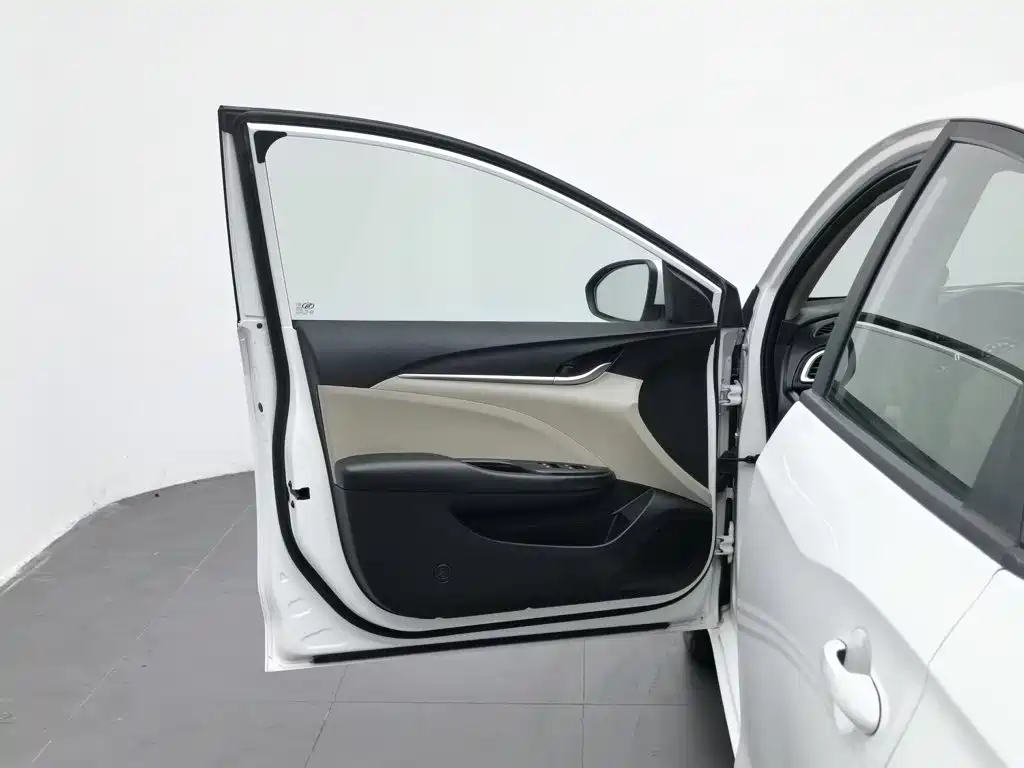 Buick Excelle GT 2015 — фото 8