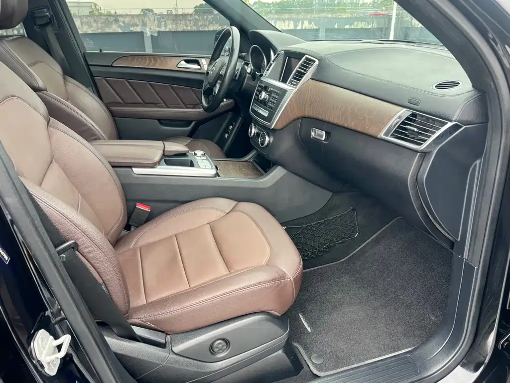 Mercedes-Benz GL-Class 2014 — фото 10
