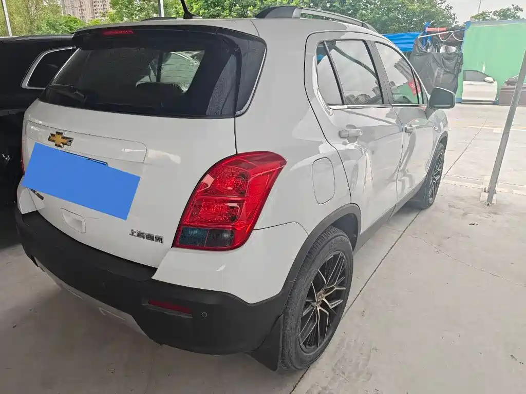 Chevrolet Trax 2015 — фото 15