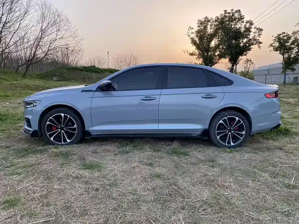 Geely Xingrui 2022
