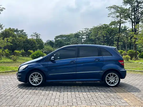 Mercedes-Benz B-Class 2009