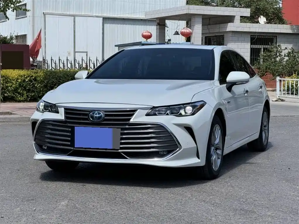Toyota Avalon 2021 — фото 1