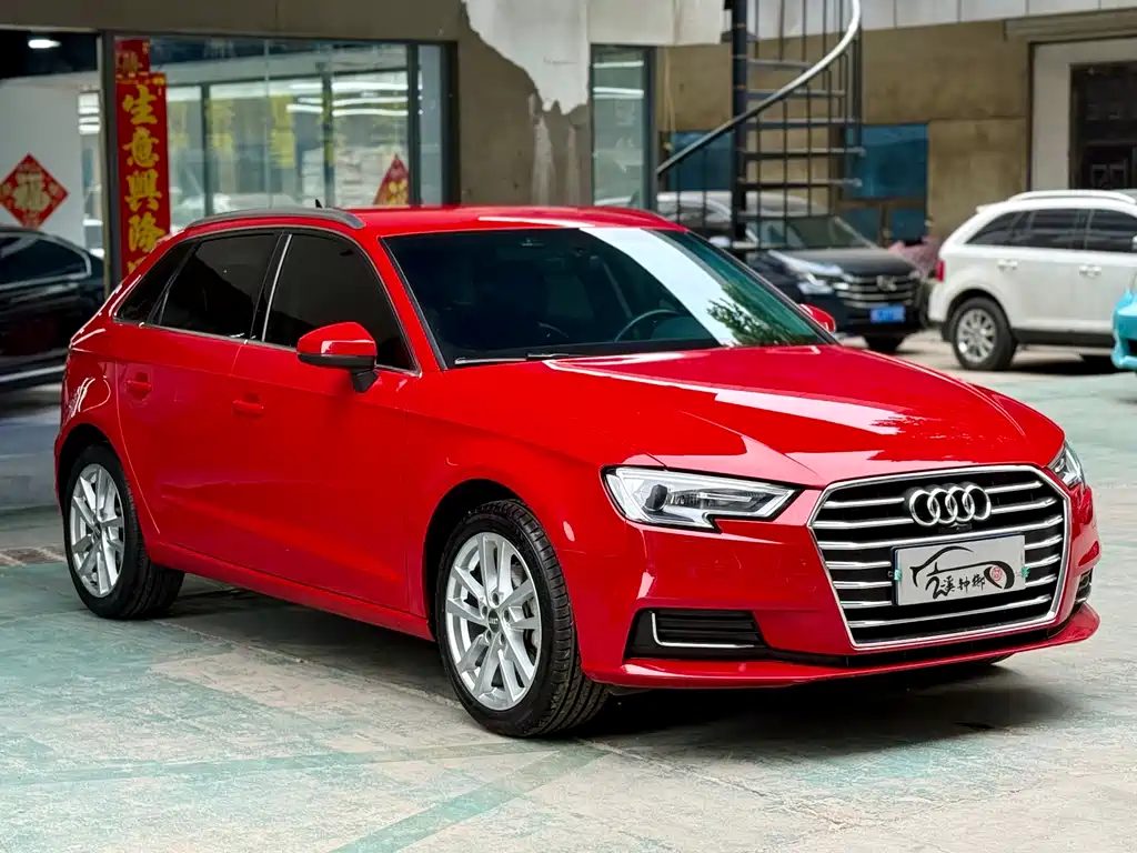 Audi A3 2019 — фото 2