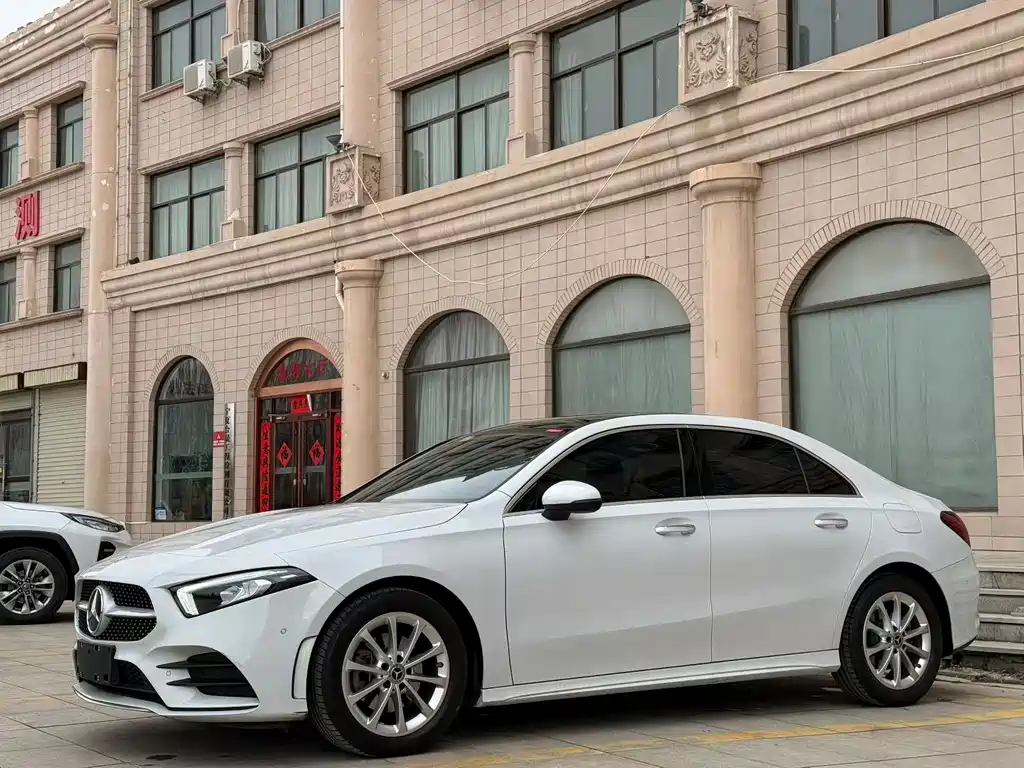 Mercedes-Benz A-Class 2021