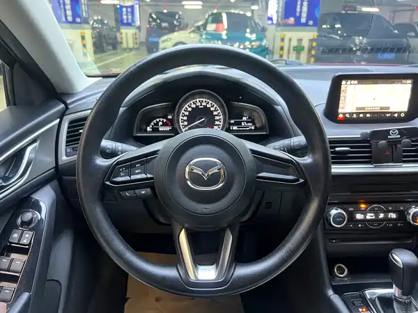 Mazda 3 Axela 2017