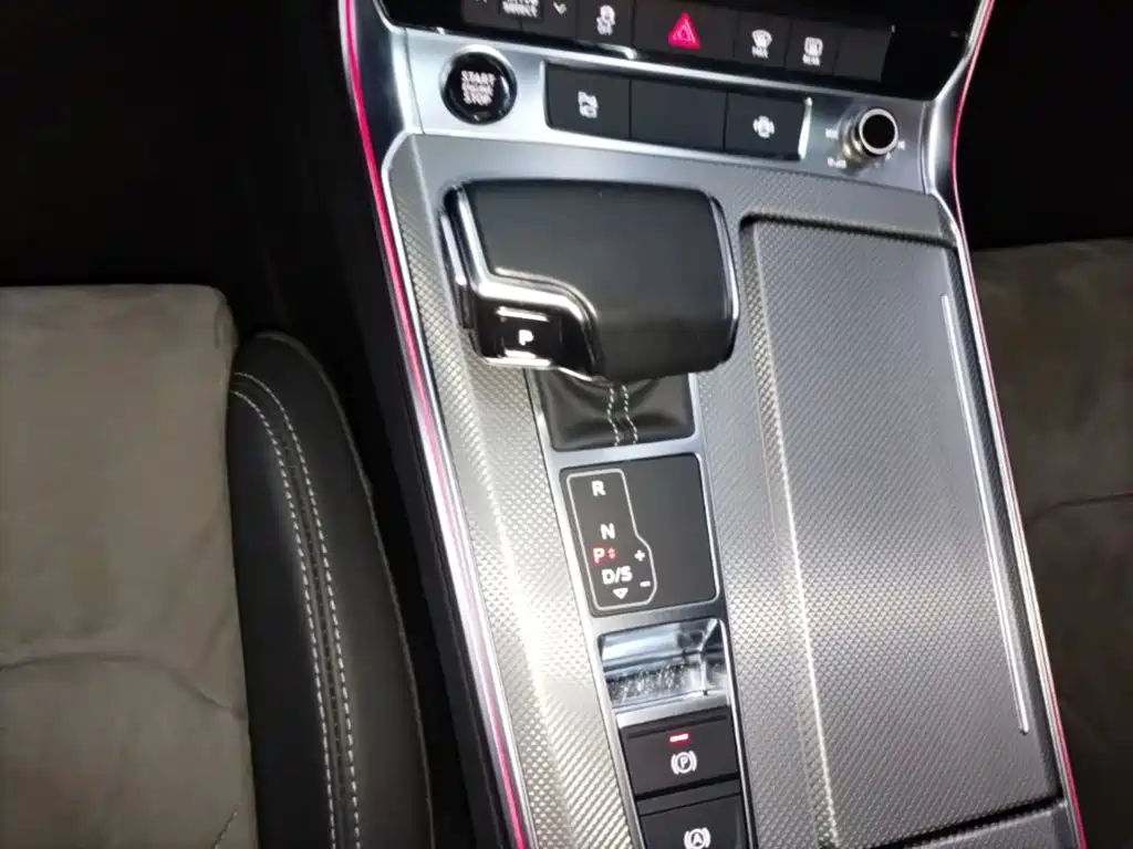 Audi A6L 2021 — фото 14