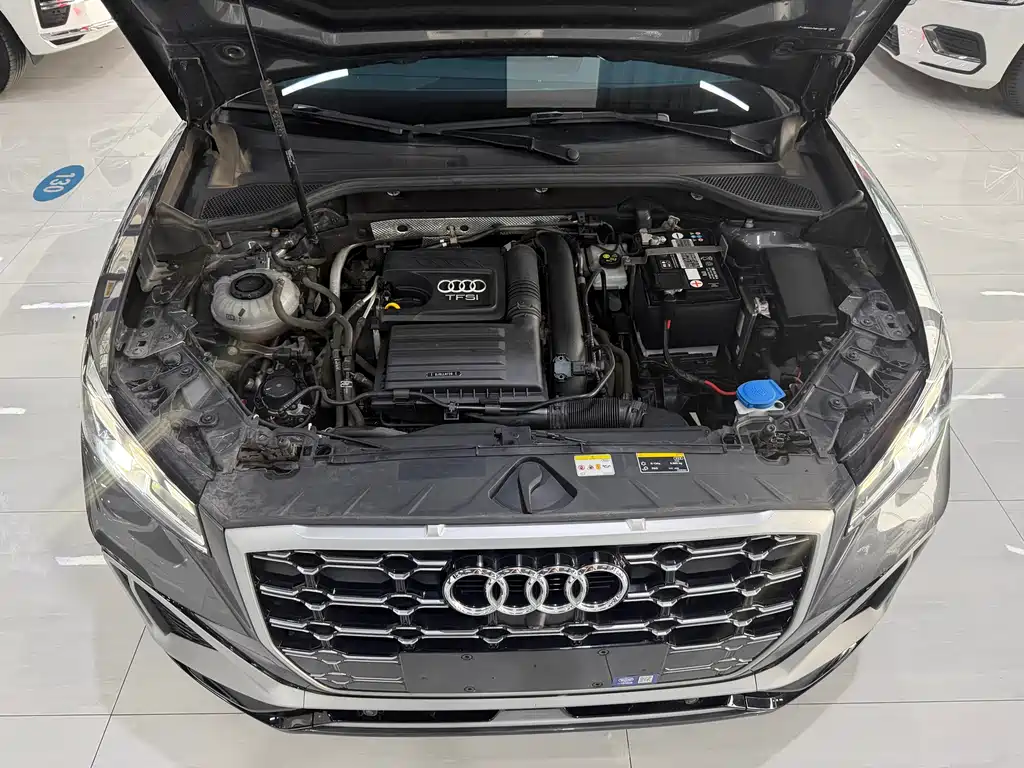 Audi Q2L 2023 — фото 15