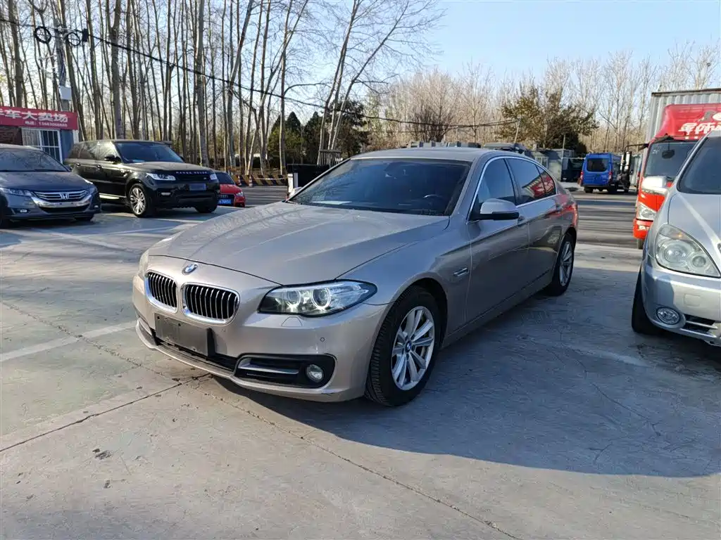 BMW 5 Series 2016 — фото 1