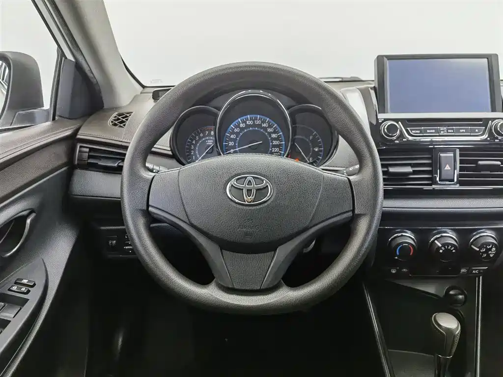 Toyota Vios 2016 — фото 11