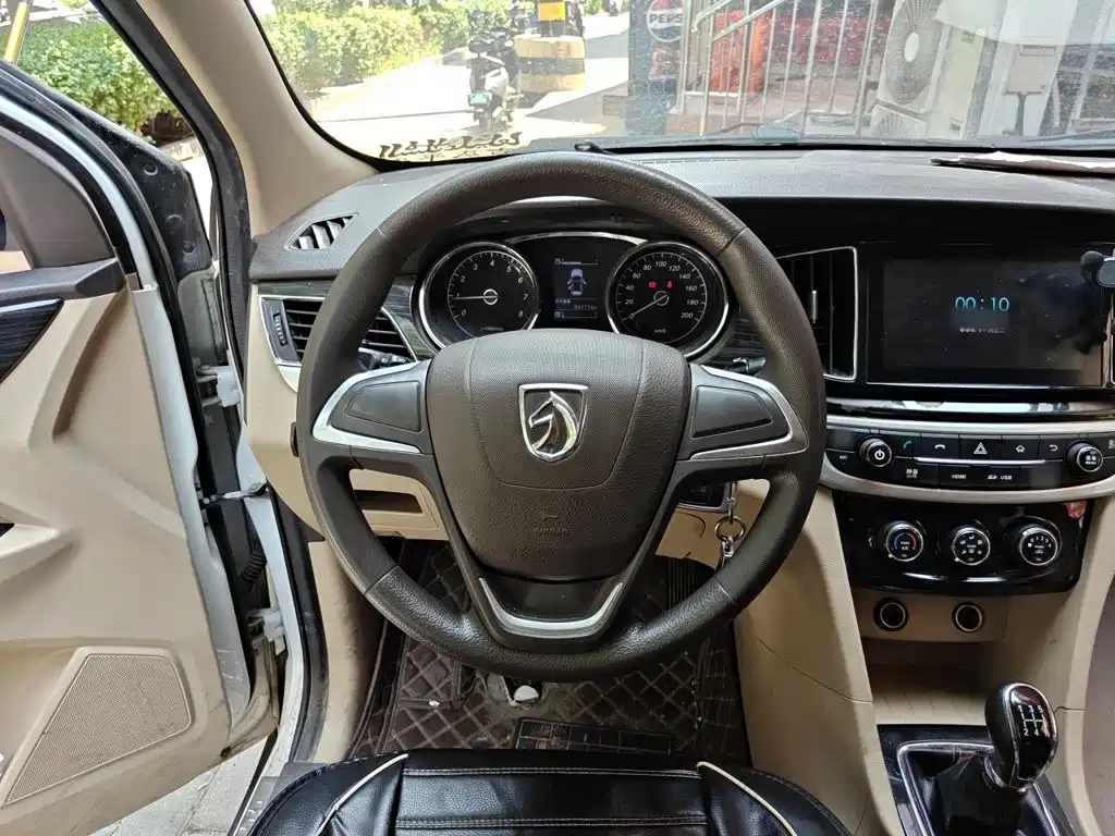 Baojun 730 2016