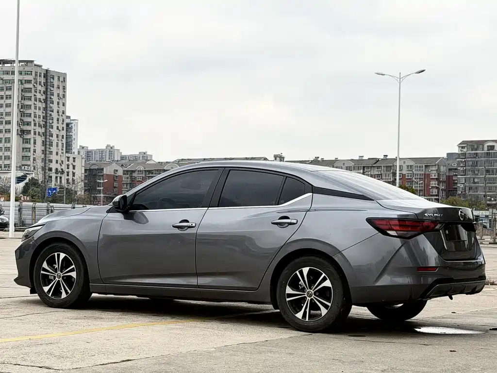 Nissan Sylphy 2023 — фото 18