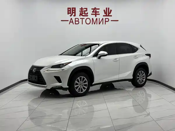 Lexus NX 2021