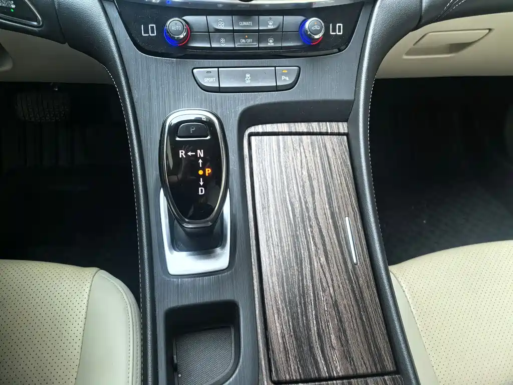 Buick LaCrosse 2020 — фото 13