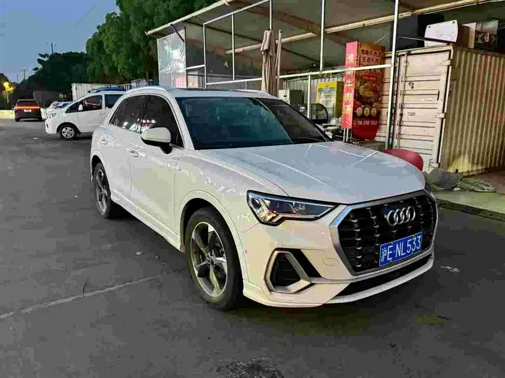 Audi Q3 2022 — фото 2