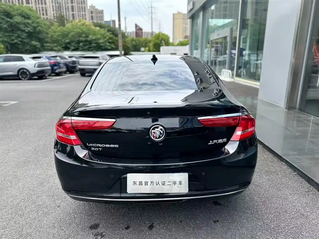 Buick LaCrosse 2018 — фото 8
