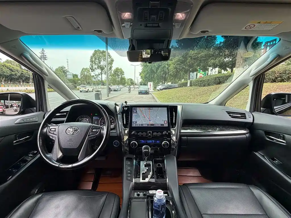 Toyota Vellfire 2020 — фото 11