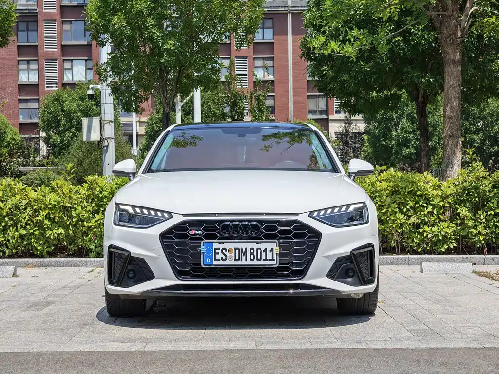 Audi A4L 2021