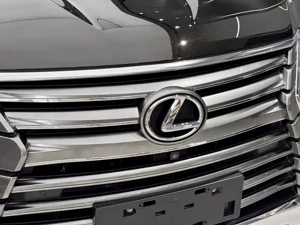 Lexus LX 2017