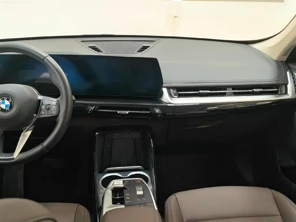 BMW X1 2025 — фото 12