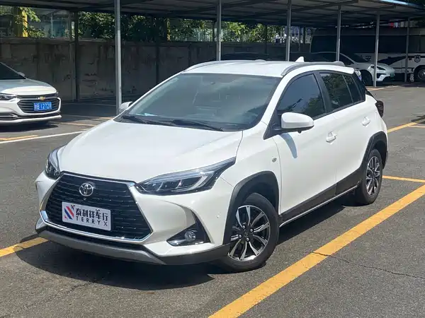 Toyota Yaris L 2022