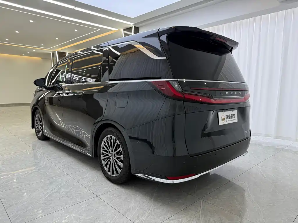 Lexus LM 2023 — фото 16