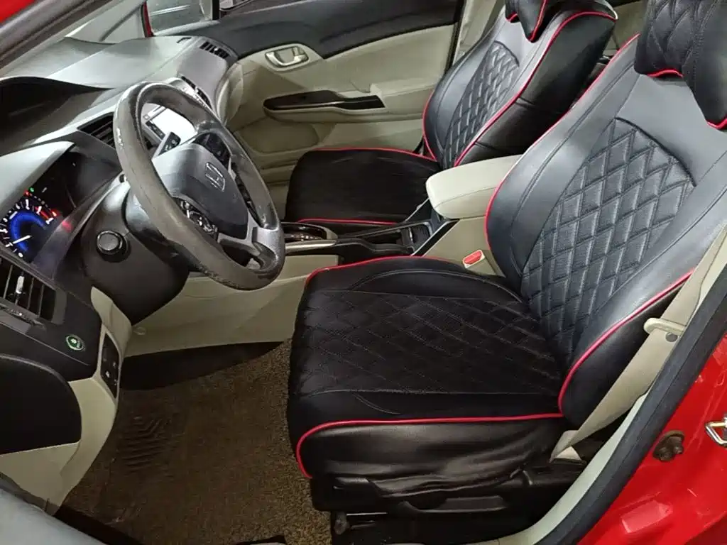 Honda Civic 2014 — фото 11