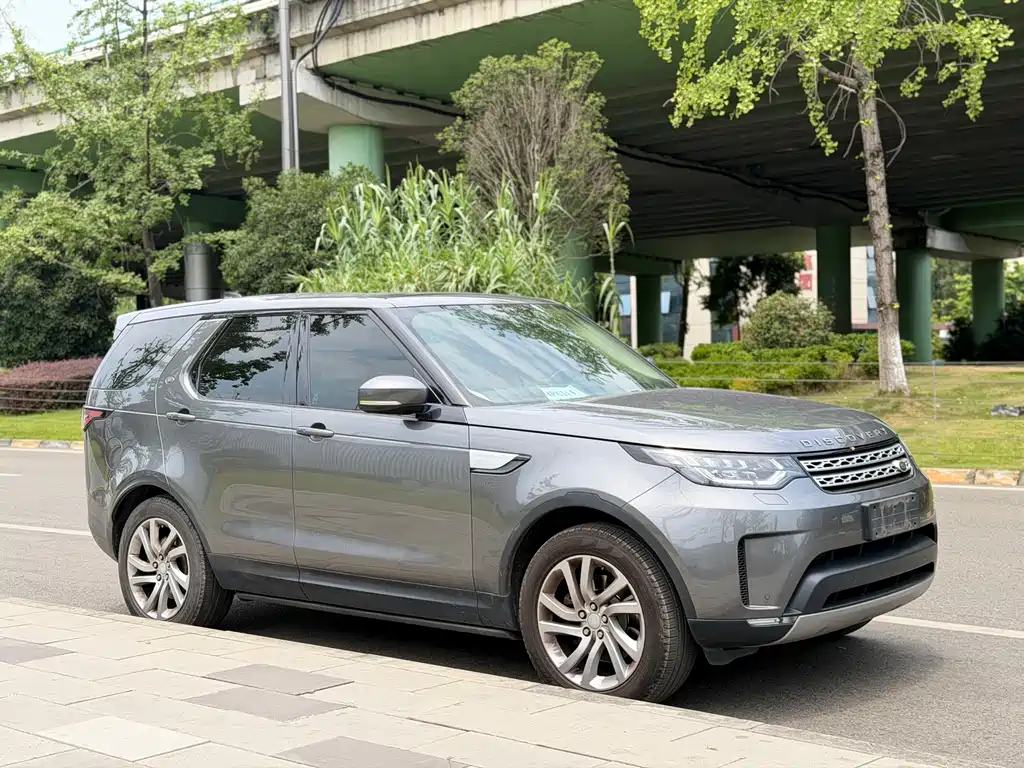 Land Rover Discovery 2018 — фото 3