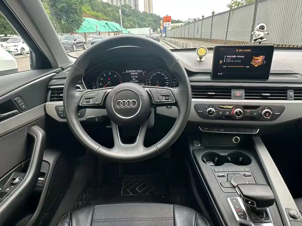 Audi A4L 2017 — фото 9