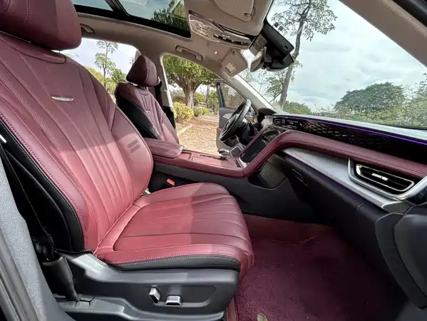Hongqi H5 2023