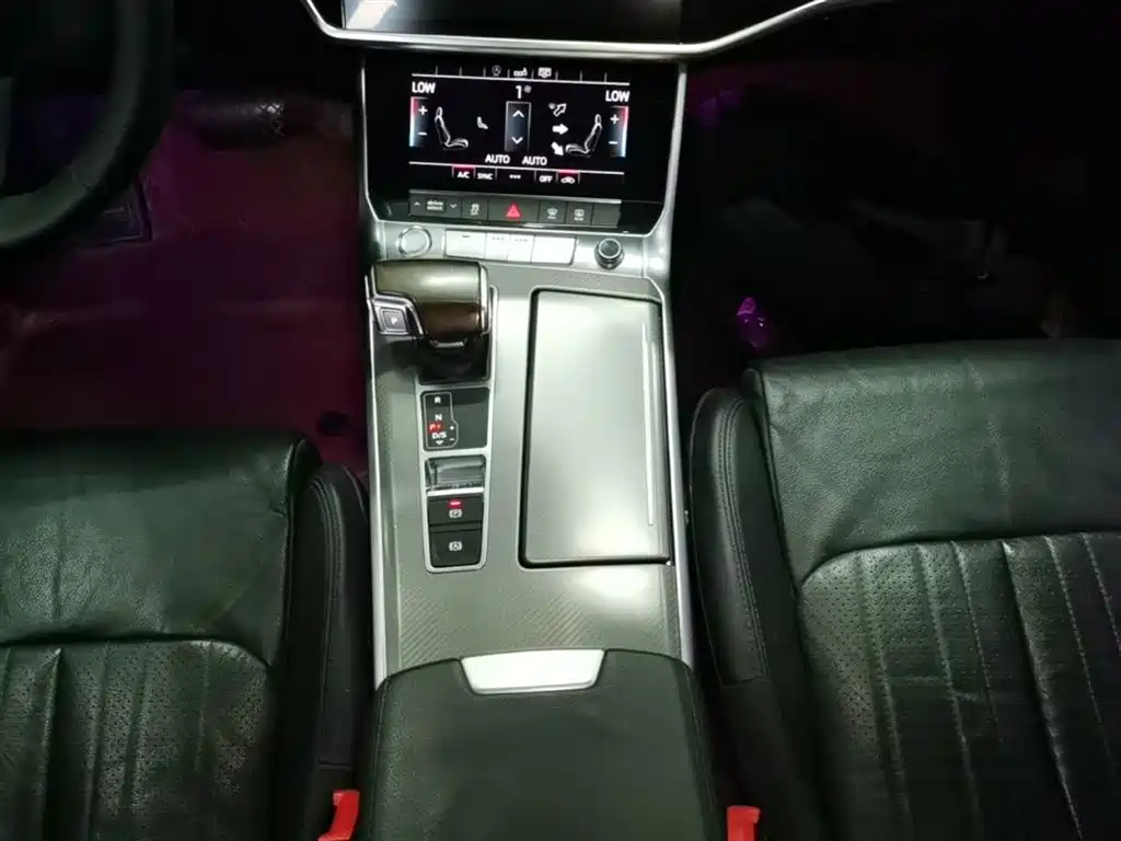 Audi A6L 2020 — фото 14