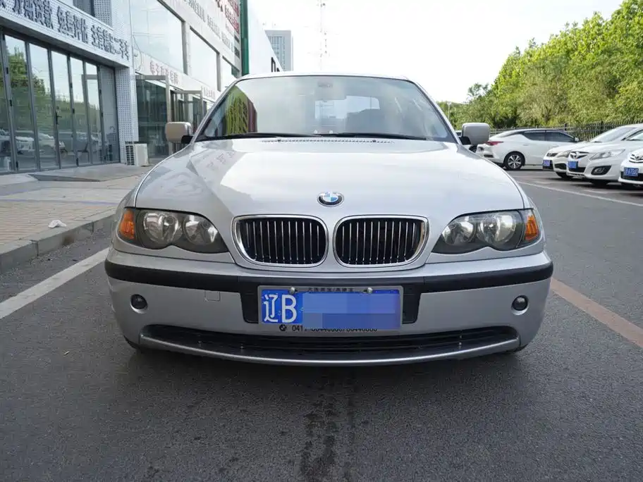 BMW 3 Series 2005