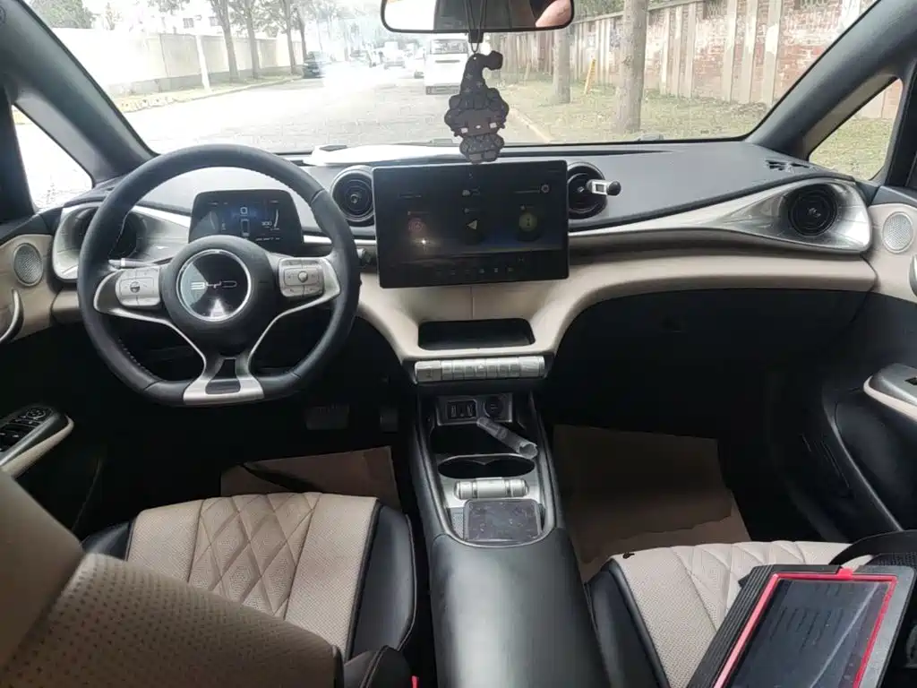 BYD Dolphin 2023 — фото 10