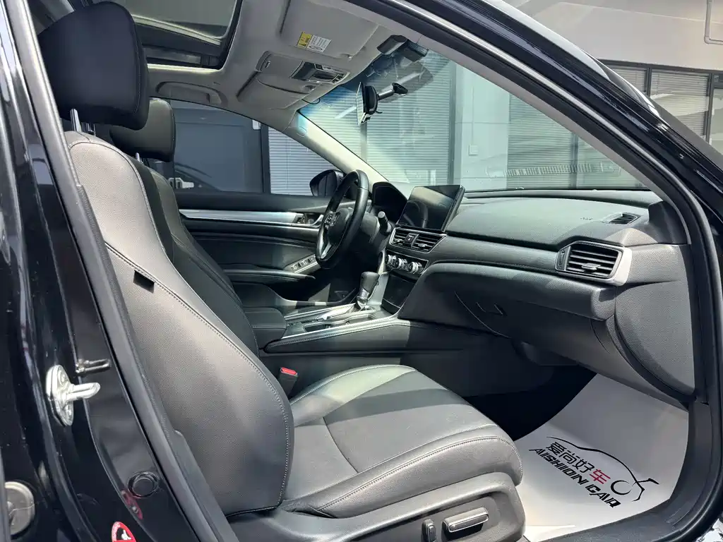 Honda Accord 2022 — фото 13