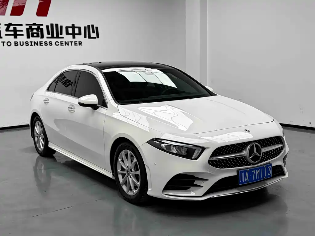 Mercedes-Benz A-Class 2022 — фото 3