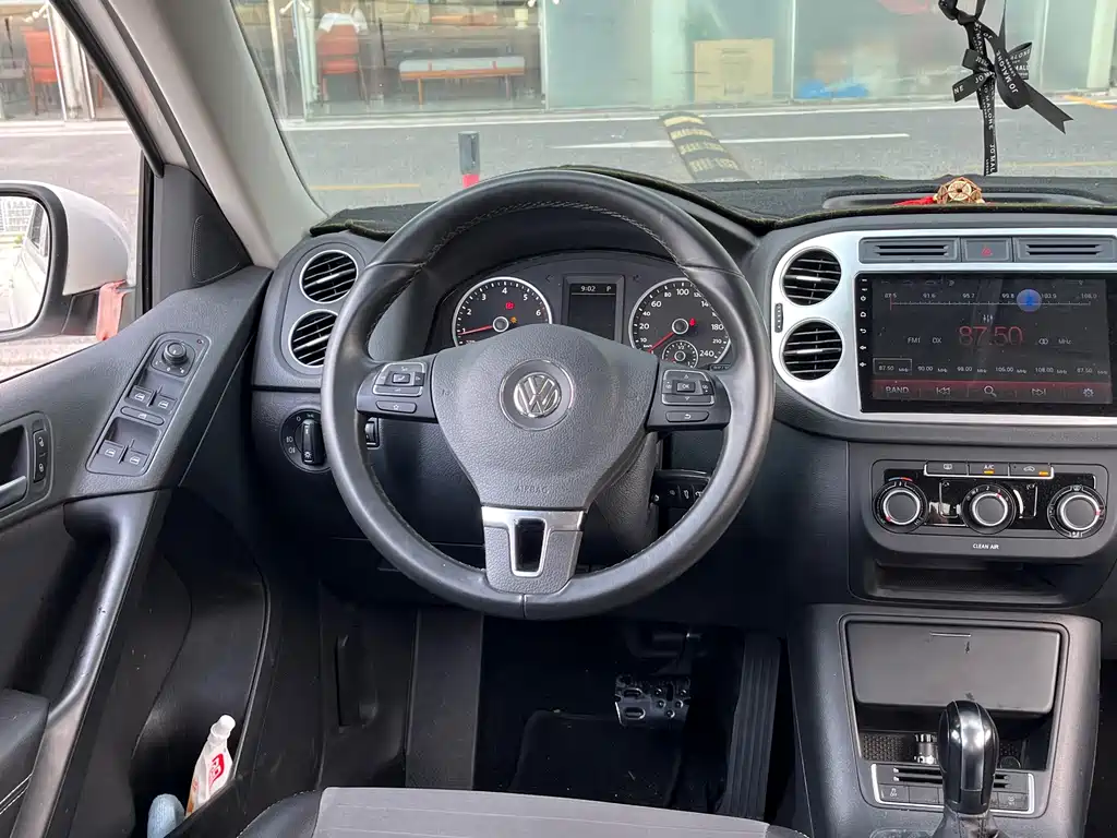 Volkswagen Tiguan 2019 — фото 13