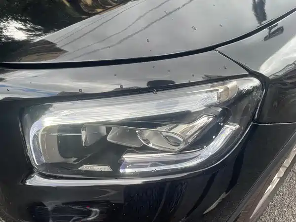 Mercedes-Benz GLB 2023
